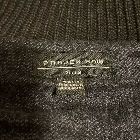 Used once mens sweater - Picture 2 of 3